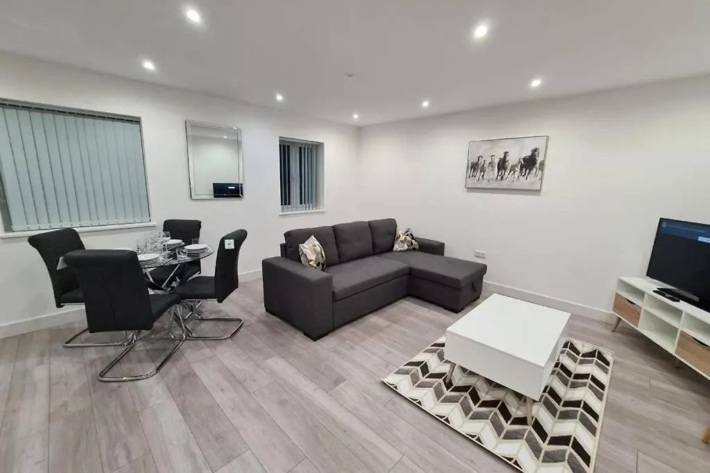 Entire Property Luton 2 Bedroom Apartment Home From Home Great Location United Kingdom